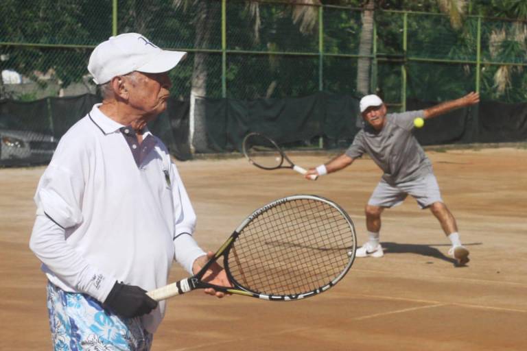 Los hermanos López Milán suman triunfo en el Viva México 2021 del Club Muralla