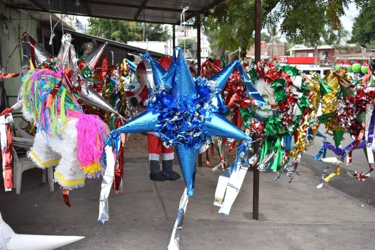 Piñatas doña Luz ha brindado alegría en las festividades de Culiacán