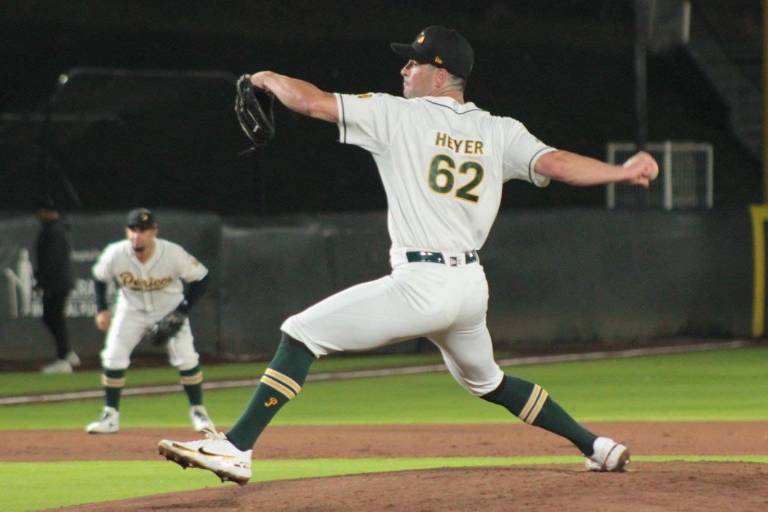 Kurt Heyer pinta de blanco a Piratas para su sexto triunfo