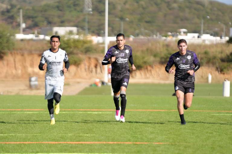 Mazatlán FC va por un ecuatoriano y un uruguayo