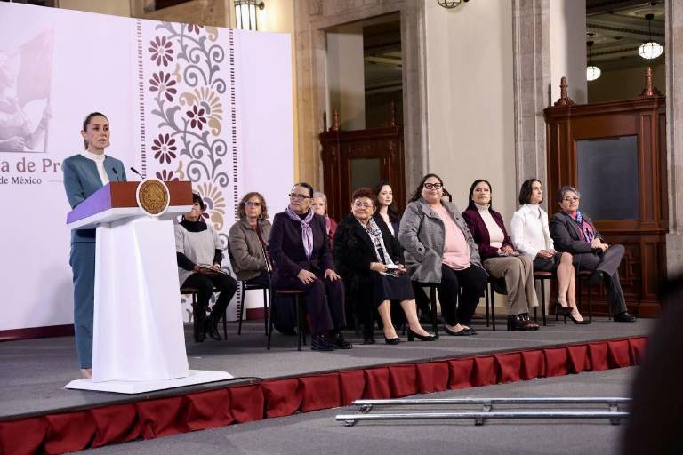Sheinbaum envía al Senado, iniciativas de reforma a la Constitución en favor de las mujeres