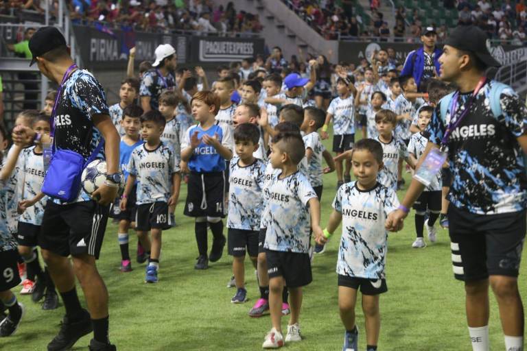 Colorido inicio de la Copa Mazatlán de Futbol 7