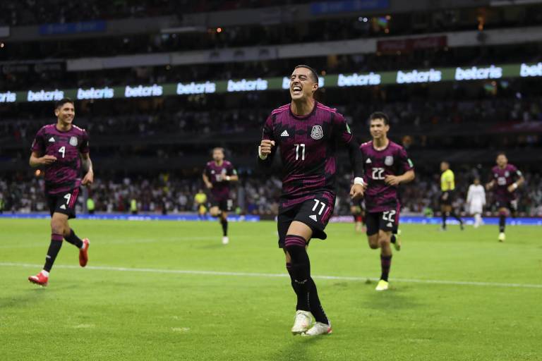 La Selección Mexicana golea 3-0 a Honduras y se coloca como líder del octagonal