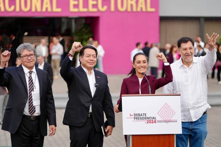 Sheinbaum llega al INE para primer debate presidencial; ‘vengo segura, tranquila’, dice
