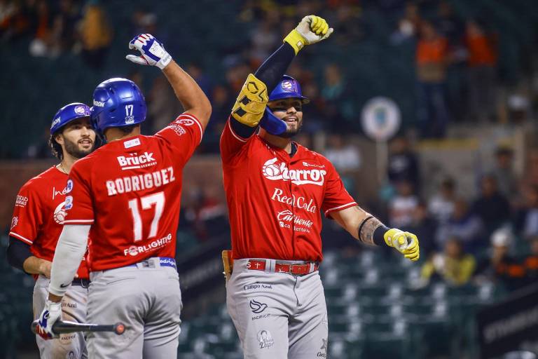 Doblega Charros a Naranjeros e iguala serie en Hermosillo
