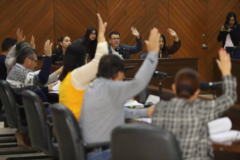 Aprueban Presupuesto de Egresos para Mazatlán por $3 mil 419 millones; más de $1,500 millones serán para nómina y apenas 390 para obras