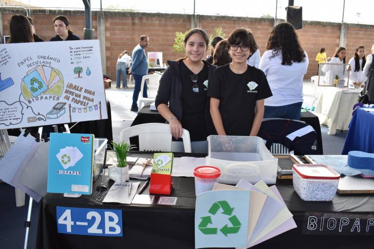 Muestran alumnos del Instituto Jean Piaget su talento en la ciencia