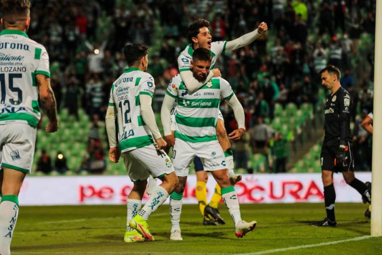 Santos vence 2-0 al Atlético de San Luis y consigue el primer boleto a la liguilla