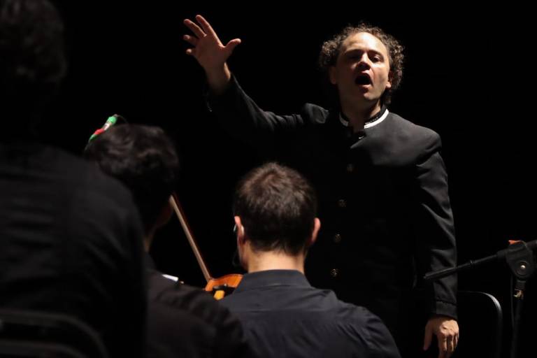 Cobaes festeja su cumpleaños 41 con concierto de la OSSLA