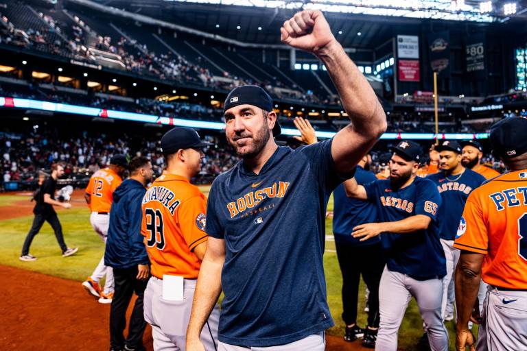 Astros sella barrida y amarra título del Oeste de la Americana