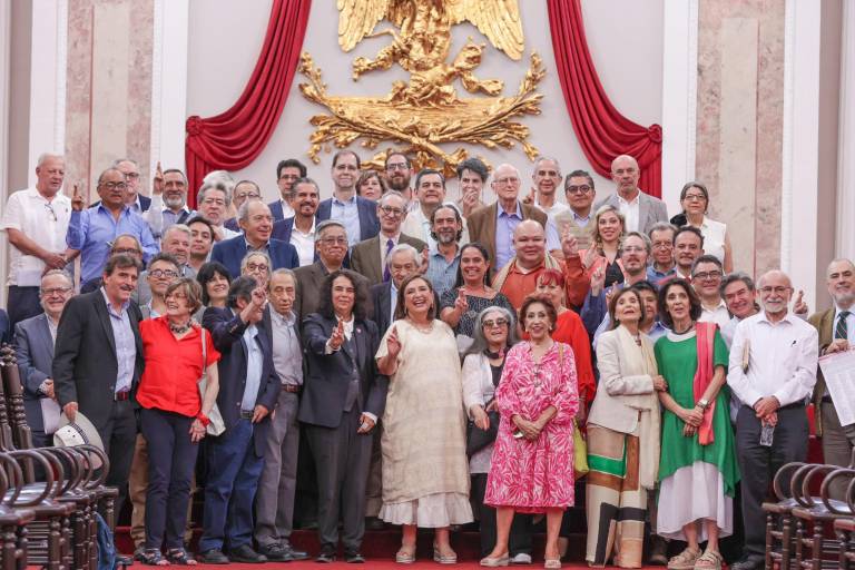 Intelectuales y científicos de México piden votar por Xóchitl Gálvez para ‘frenar el autoritarismo’