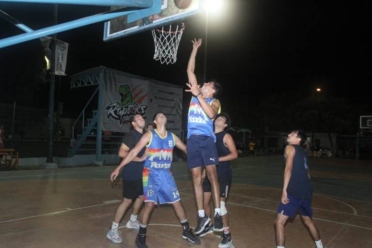 Wolves sufre doloroso descalabro en Casa Hogar