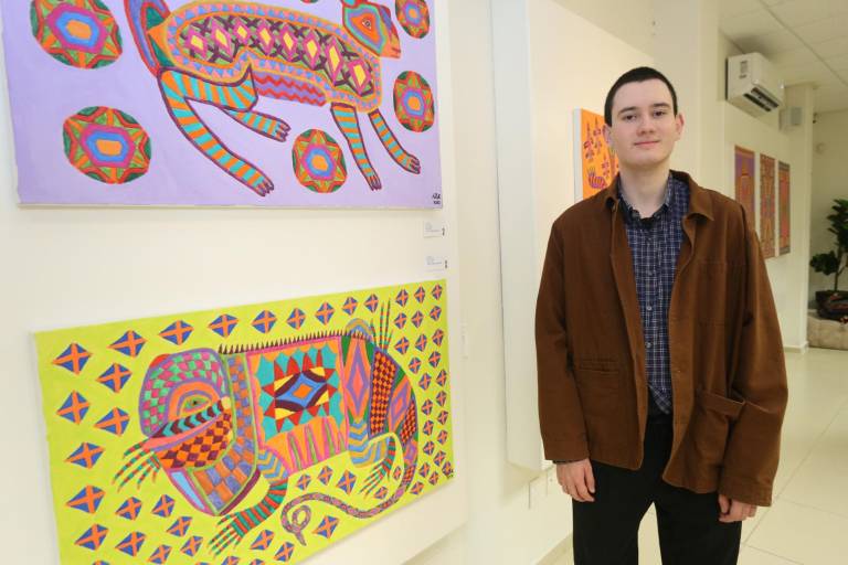 Presenta Alexander Pescador la exposición ‘La luz y la esperanza’
