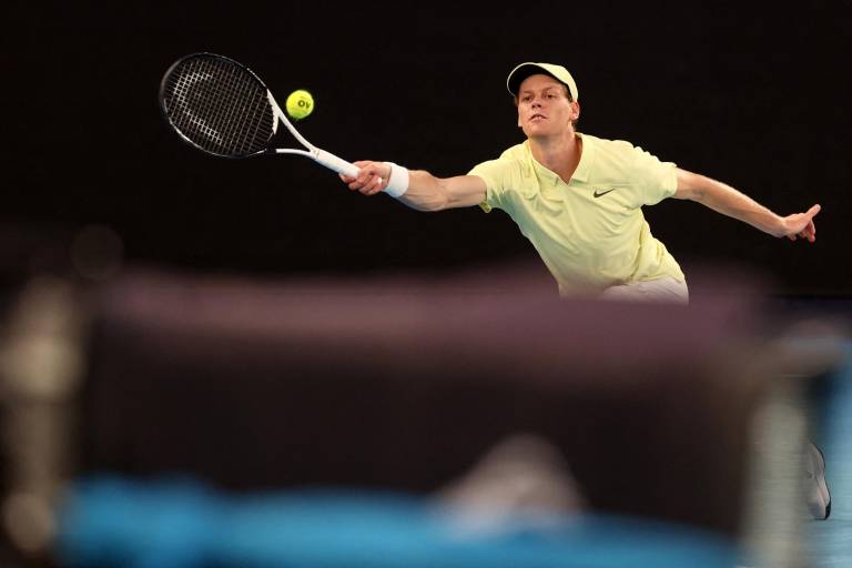 Sinner vuelve a semifinales en en el Abierto de Australia con récord histórico para Italia