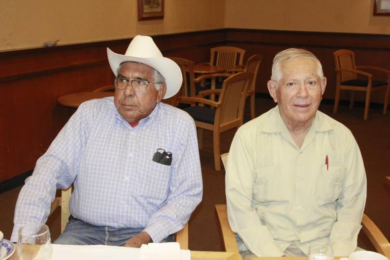 La Confraternidad Prevoriana celebra entre amigos