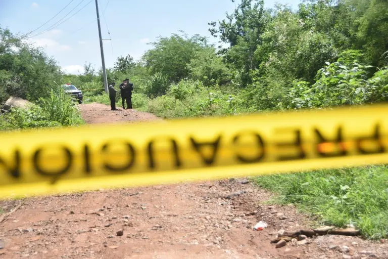 Encuentran cuerpo putrefacto de un hombre en el fraccionamiento Santa Fe de Mazatlán