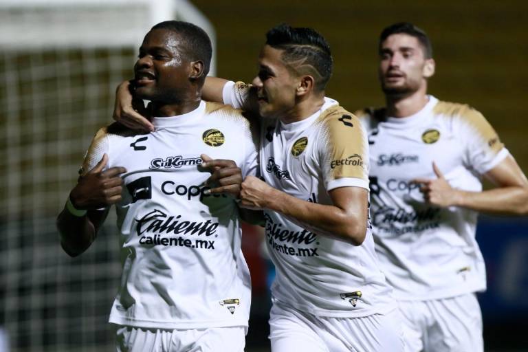 Dorados de Sinaloa golea a Cimarrones y es sublíder del Apertura 2021