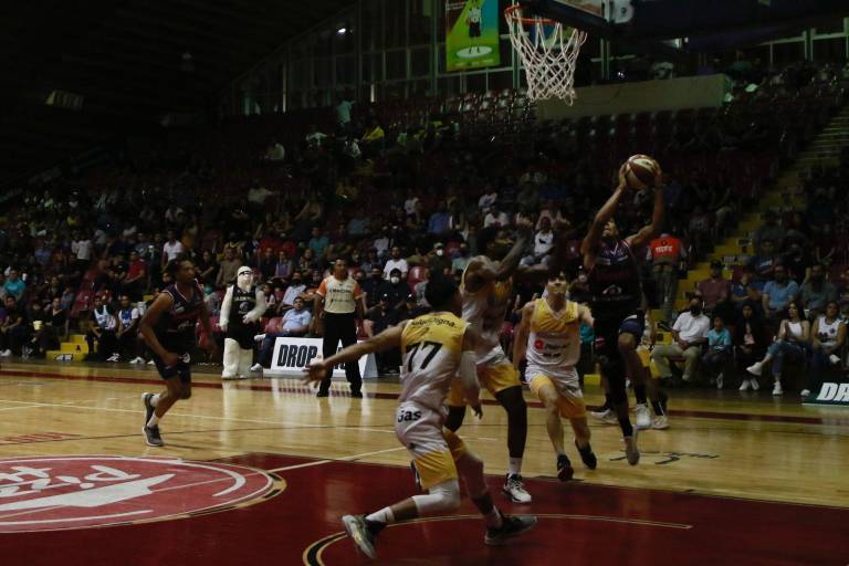 Venados Basketball pega primero en el clásico sinaloense ante Caballeros de Culiacán