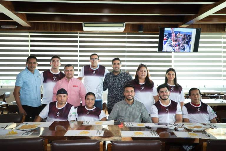 Presenta Julio César Cascajares a ganadores del Premio Estatal de Deporte 2022