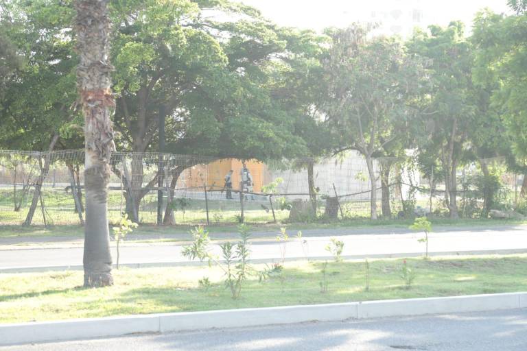 Elementos de la Guardia Nacional permanecen en instalaciones del Parque Central de Mazatlán