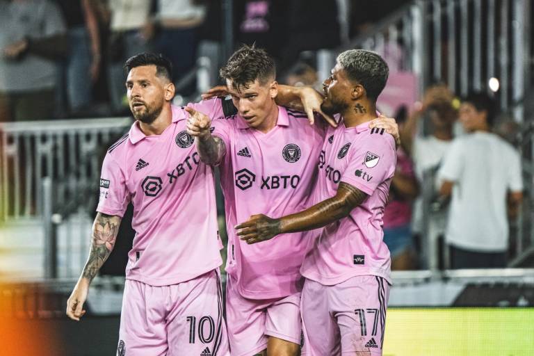 Messi y Miami golean al Charlotte y avanzan a semis