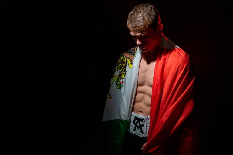 Canelo Álvarez explota contra sus detractores