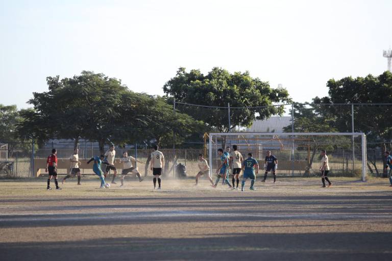 Saca a relucir experiencia Hospital General, en Futbol Intermédicos
