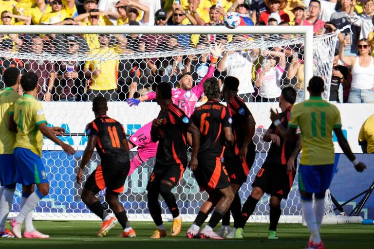 Con buen juego, Colombia empató ante Brasil y acabó líder del Grupo D