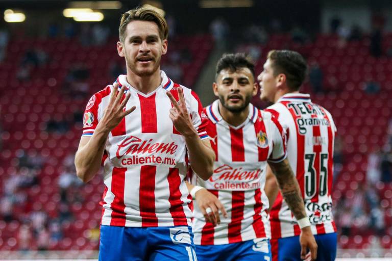 Jesús Angulo dejaría a Chivas para fichar por el León