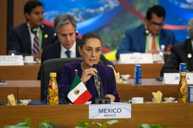 Gasto en armas creció al triple que la economía mundial en dos años, señala Claudia Sheinbaum en el G20