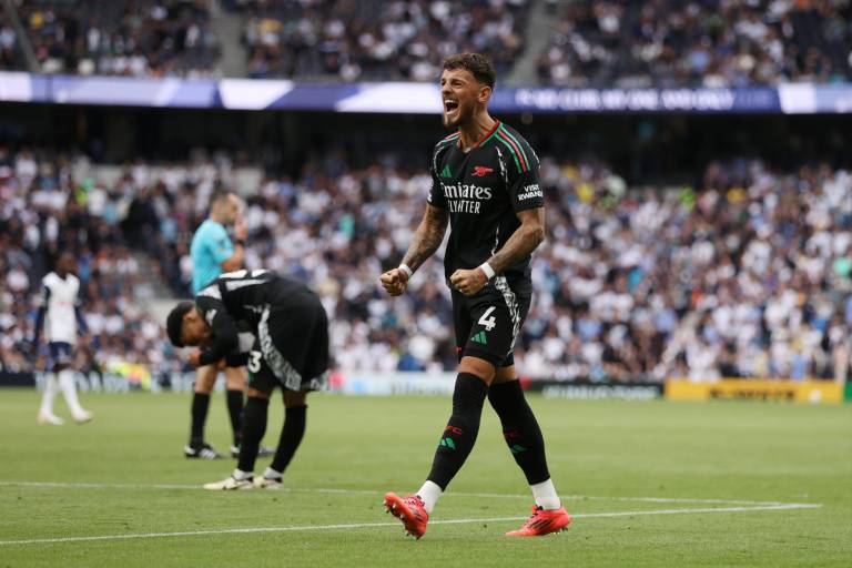 Arsenal se impone al Tottenham en somnoliento Derbi del Norte de Londres