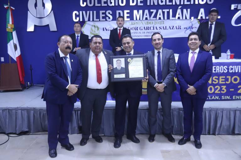 Entregan el Premio Anual de Ingeniería ‘Humberto Romero Navarro’ a Salvador García