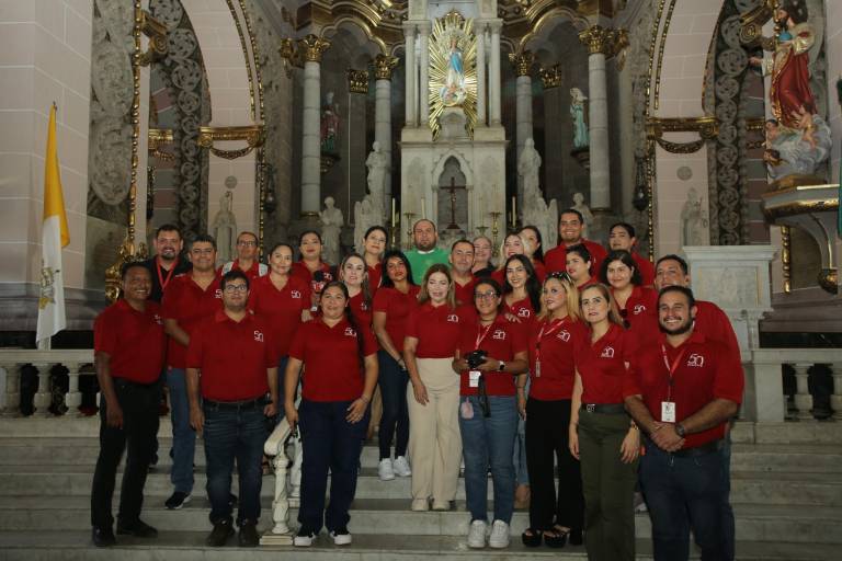 Colaboradores de Datemex Mazatlán dan gracias a Dios por su labor