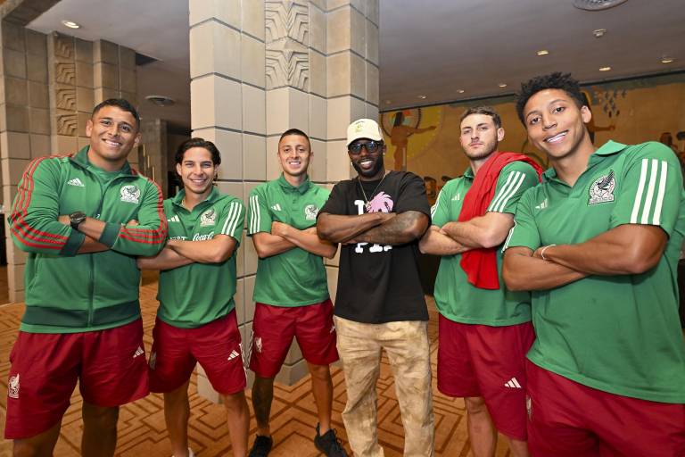 Randy Arozarena visita a la Selección Mexicana