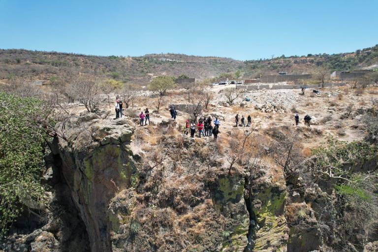 Restos hallados en barranca coinciden con algunos de los jóvenes desaparecidos en Zapopan, confirmó Fiscalía de Jalisco
