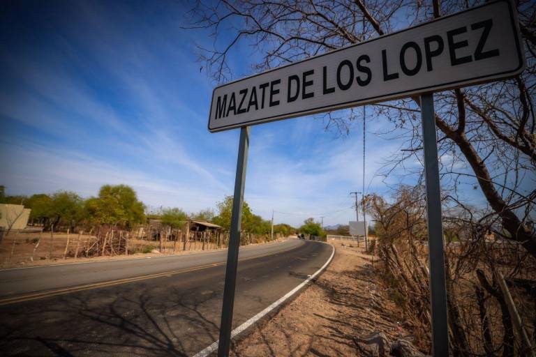 Inaugura Rocha Moya carretera que conecta poblados en Mocorito