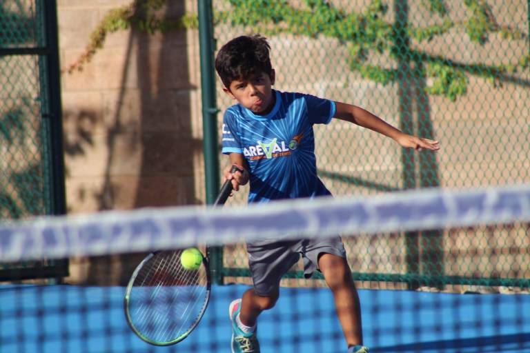 Más de 100 tenistas despliegan su mejor juego en el Circuito de Tenis Imdem 2022
