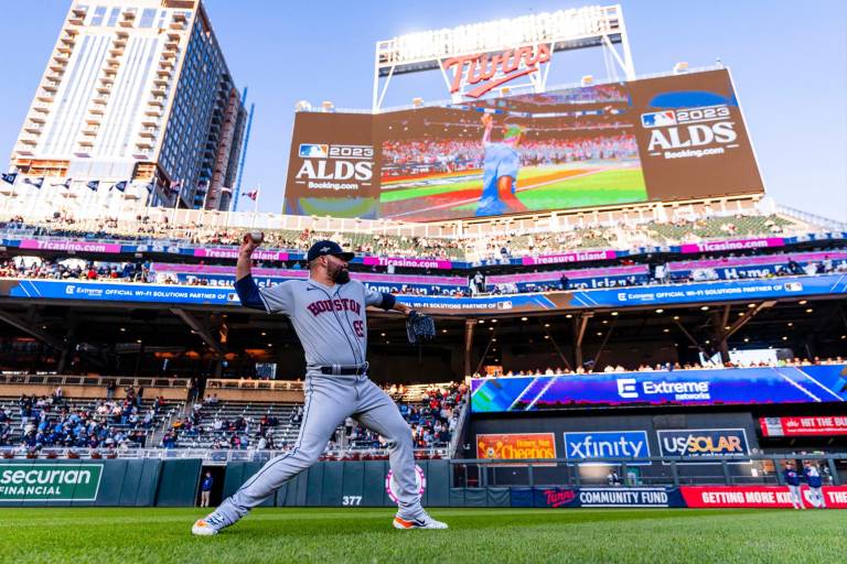 Un sólido José Urquidy lleva a Astros a la Serie de Campeonato