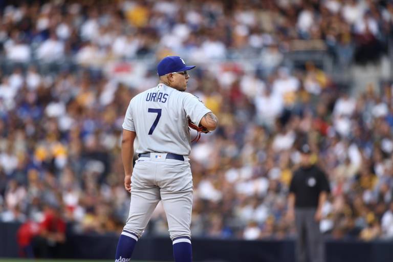 Julio Urías es ‘madrugado’ y cae ante los Padres