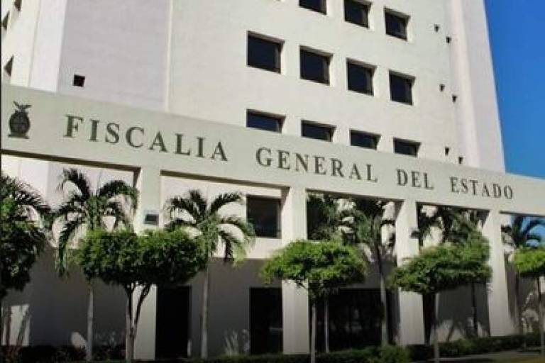 Vinculan a proceso a hombre por feminicidio de su hermana, en Culiacán