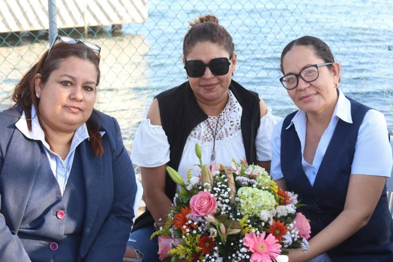 Celebran a la Virgen de Guadalupe damas de ANSPAC Mazatlán
