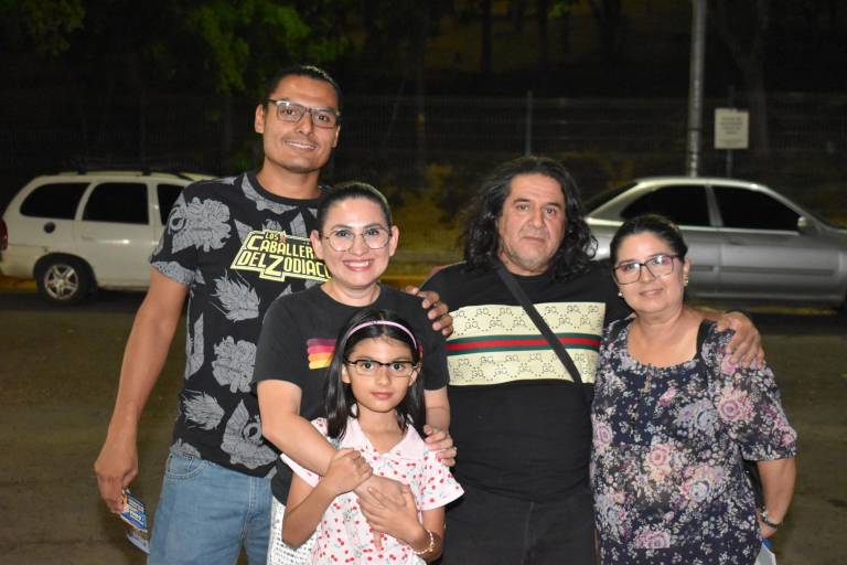 Disfrutan de una noche inolvidable con María José