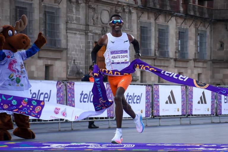 Etiopía domina el Maratón CDMX 2025: Bekelech Gudeta y Tadu Abate se coronan en ambas ramas