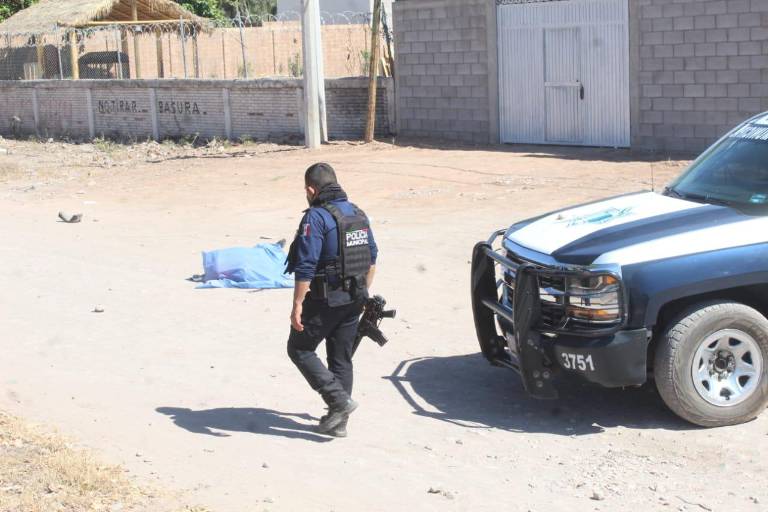 Asesinan a balazos a un joven motociclista en Culiacán