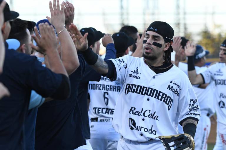 Algodoneros de Guasave gana juego del domingo que concluyó este lunes y empata las semifinales