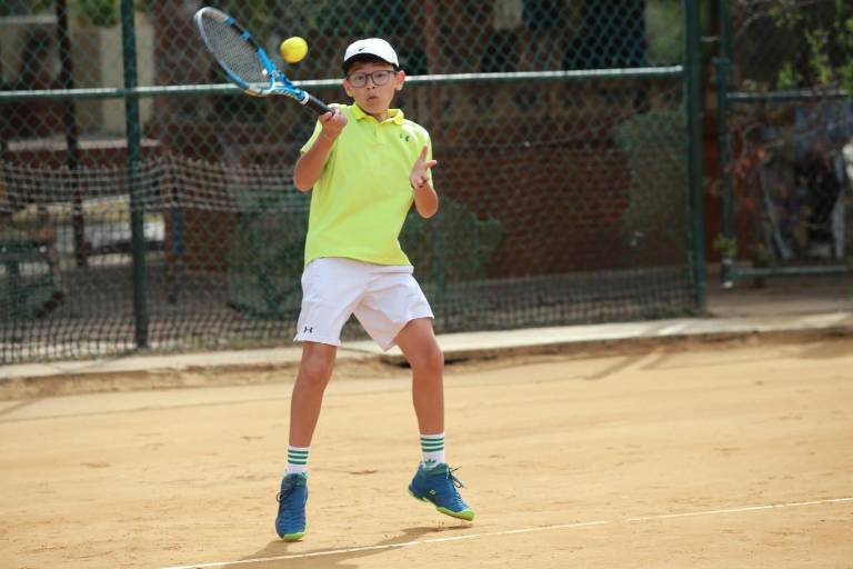 Tenistas locales se preparan para Torneo de Dobles C, en Racquet Club