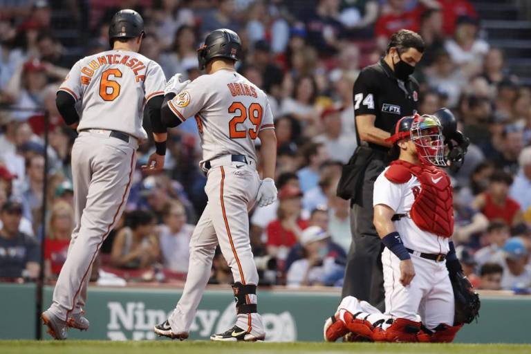 Mexicano Ramón Urías jonronea y Orioles blanquean a Medias Rojas