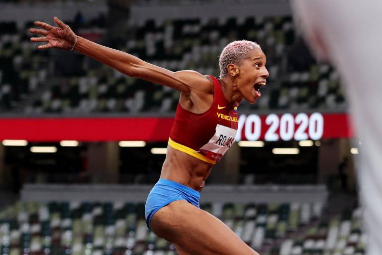 Venezolana Yulimar Rojas bate el récord del mundo y es la reina del salto triple en Tokio 2020