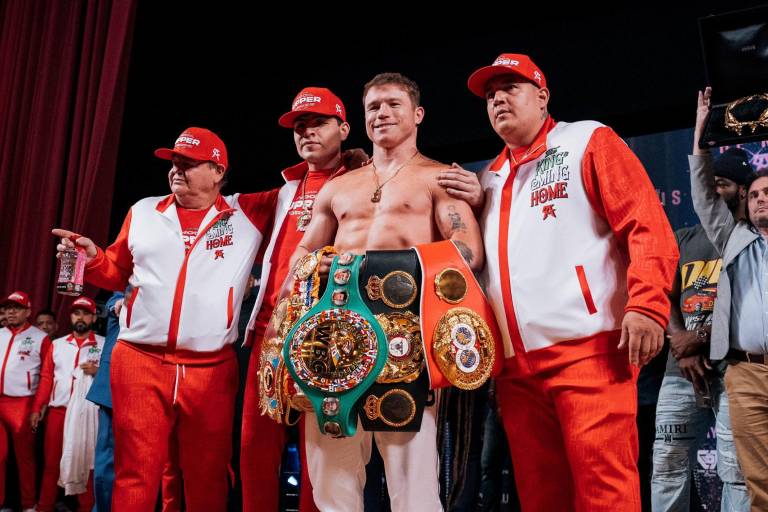 ‘Canelo’ Álvarez enfrentaría a Jermall Charlo y Terence Crawford en 2024