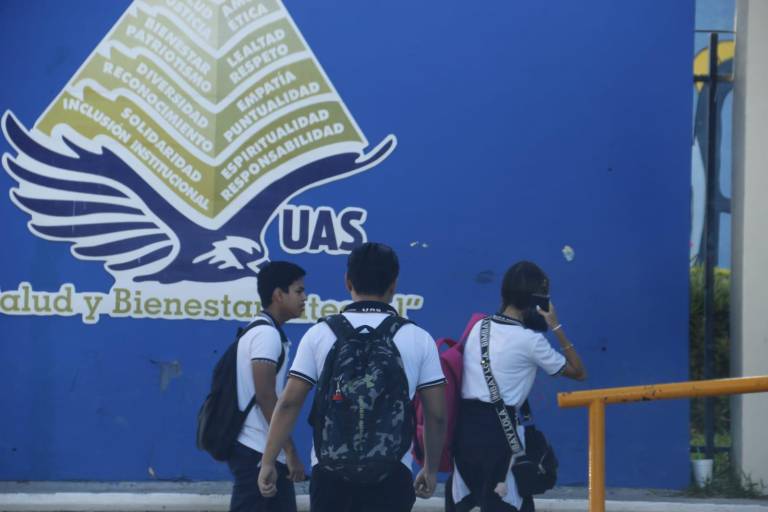 Reactivación del uso de cubrebocas en la UAS les recuerda el apogeo de la pandemia